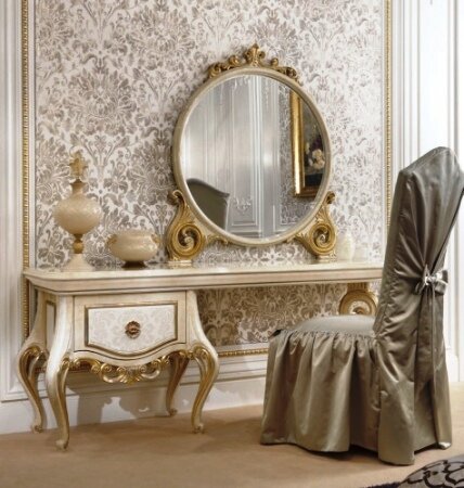 dressing table